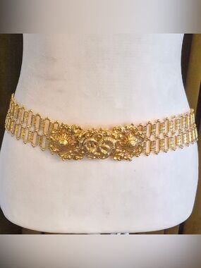 Vintage Articulated Gold Statement Waist Belt